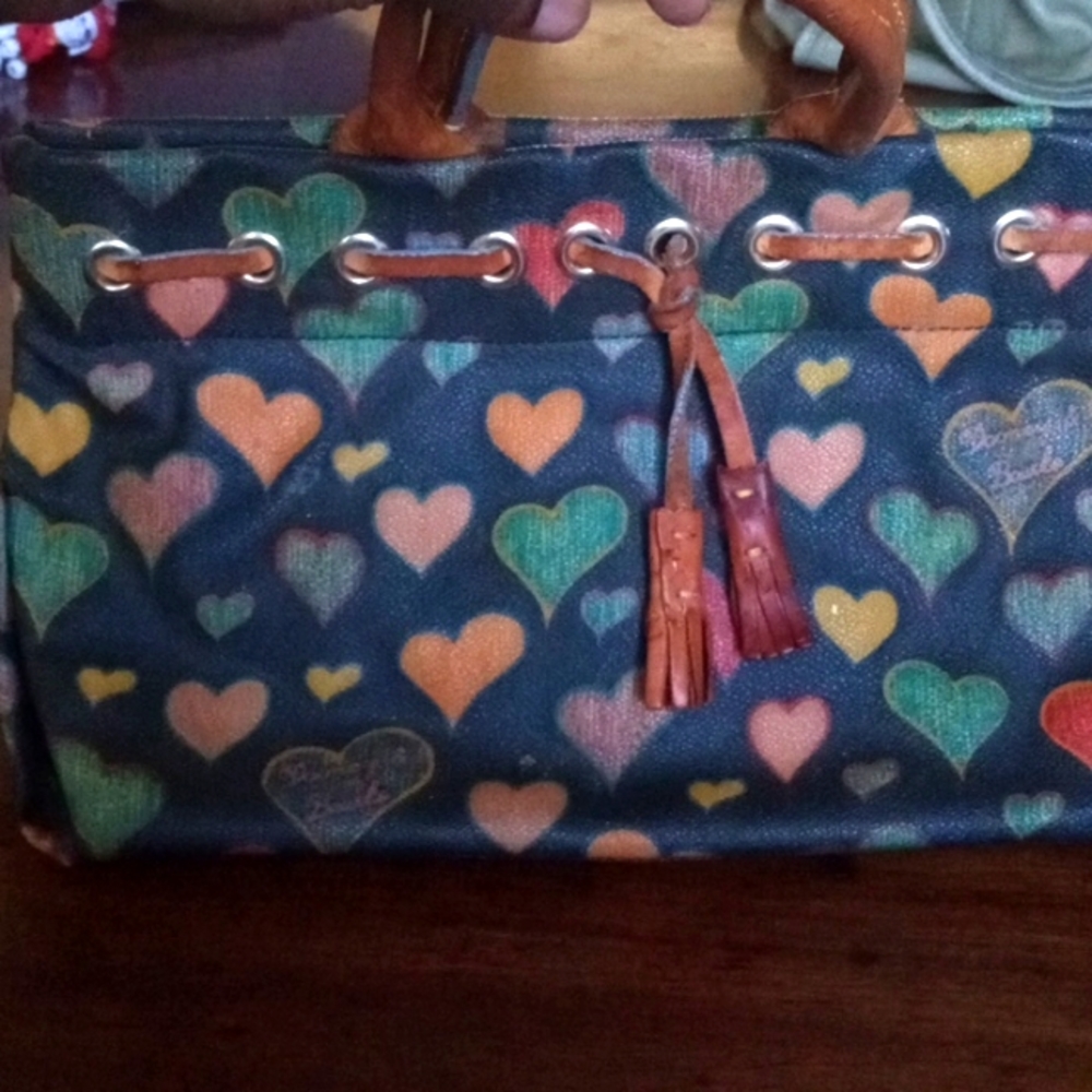 Dooney and Bourke colorful heart 💜❤️ hand bag
